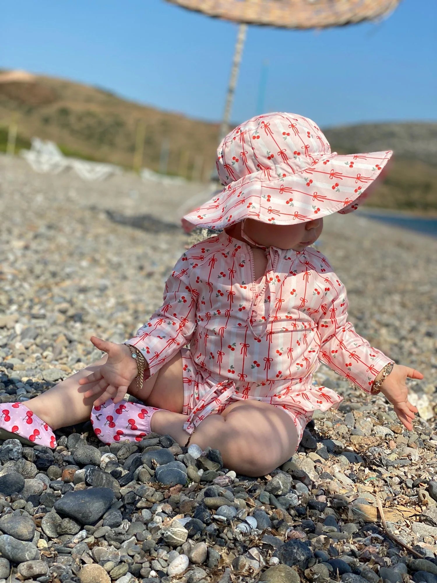 UV Korumalı Alt Üst Kız Bebek Set - Cherry Bow