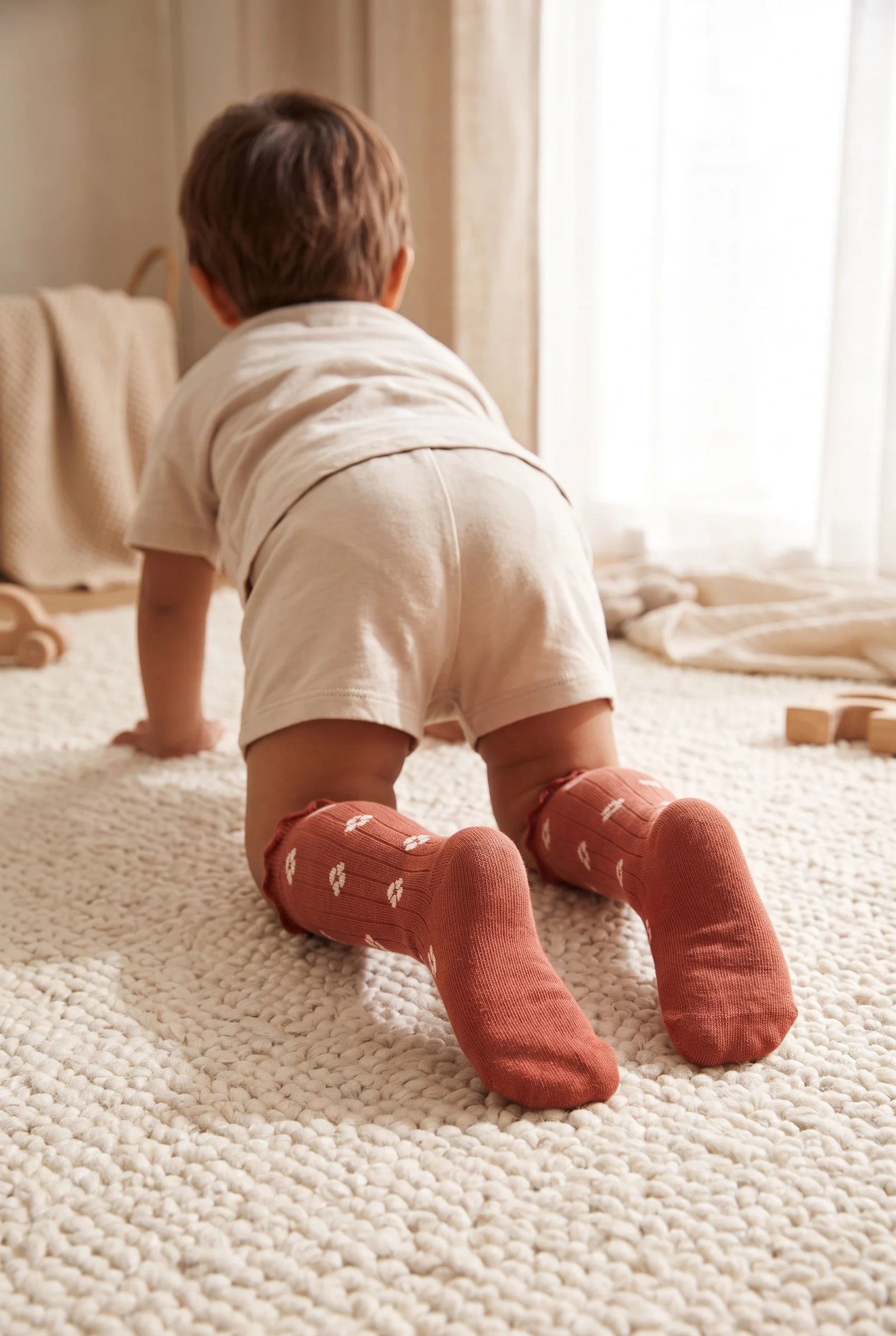 OVERKNEE SOCKS ÇİÇEK DESENLİ BEBEK DİZÜSTÜ ÇORAP  KOYU KAHVERENGİ