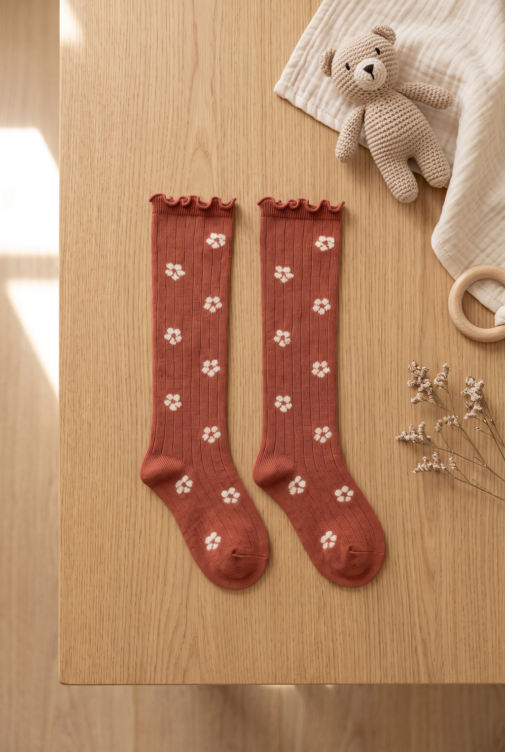 OVERKNEE SOCKS ÇİÇEK DESENLİ BEBEK DİZÜSTÜ ÇORAP  KOYU KAHVERENGİ