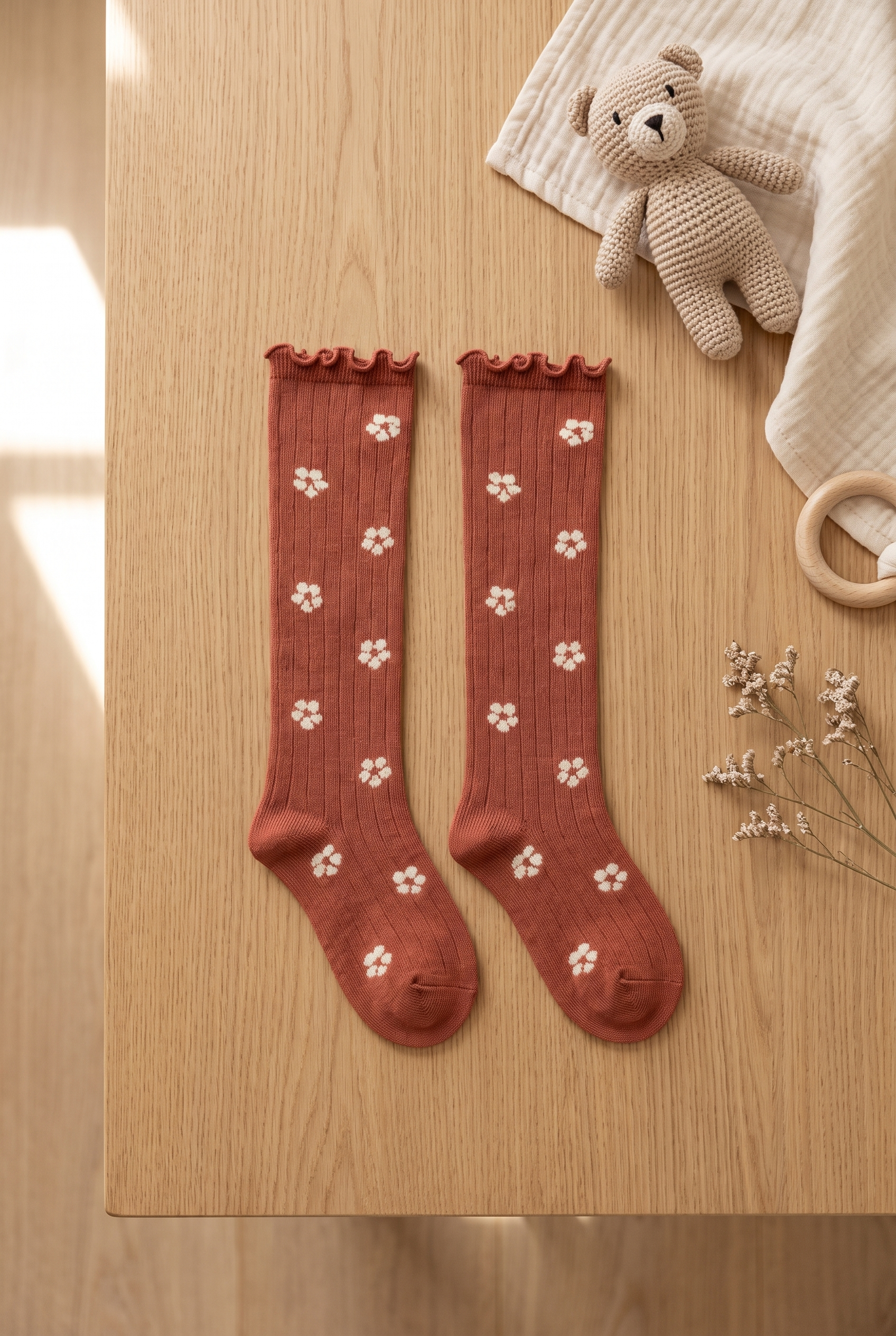 OVERKNEE SOCKS ÇİÇEK DESENLİ BEBEK DİZÜSTÜ ÇORAP  KOYU KAHVERENGİ